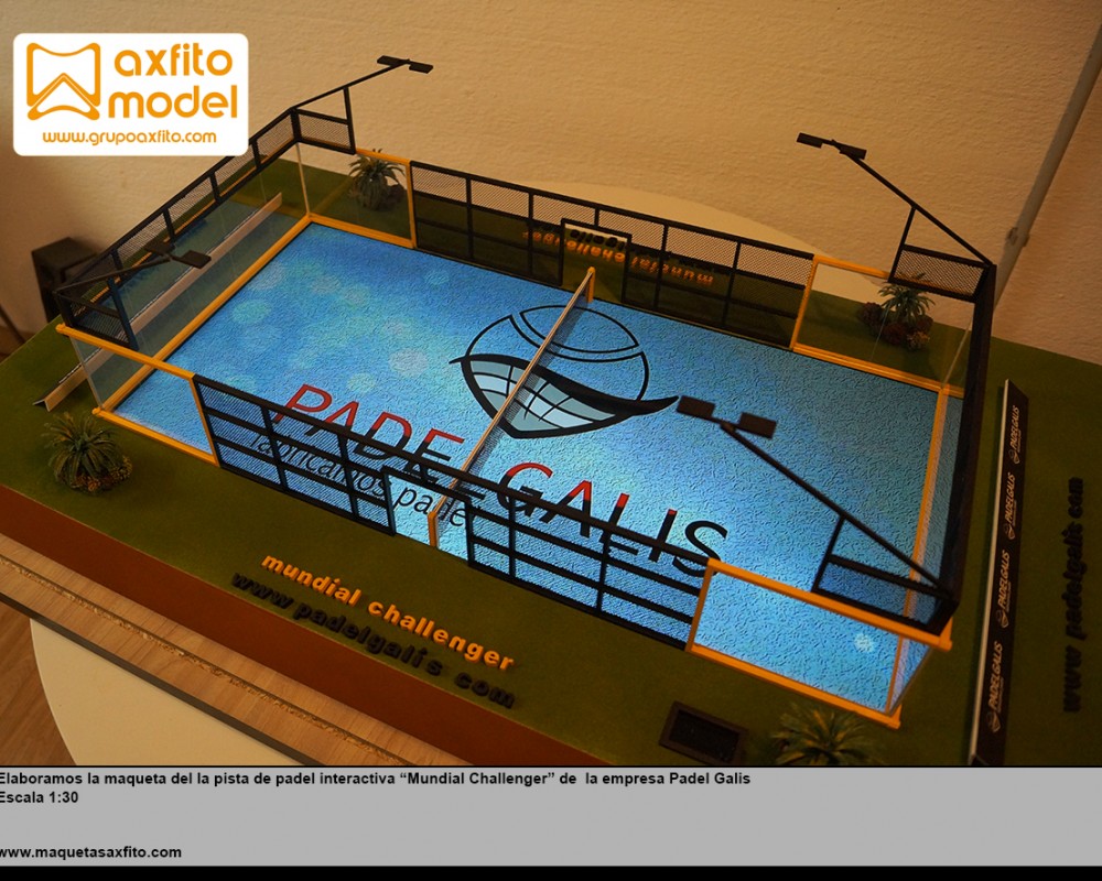 La maqueta de la pista de padel interactiva Padel Galis a escala 1:30 – Valencia