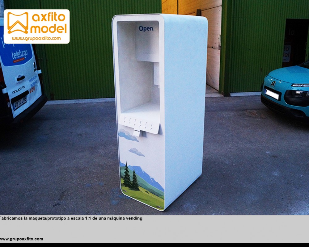 Prototipo de máquina vending escala 1:1- Extremadura